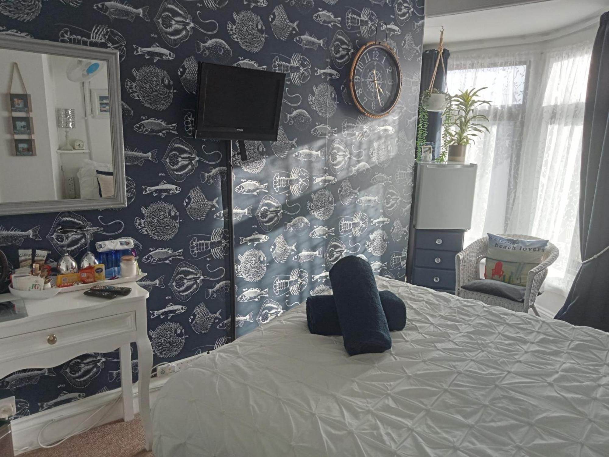 Marjune Guest House Weymouth Buitenkant foto