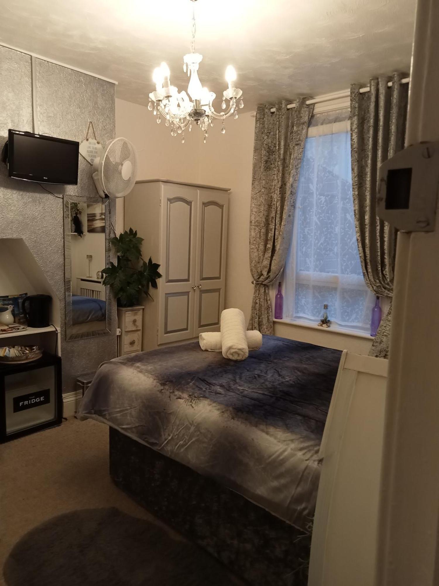 Marjune Guest House Weymouth Buitenkant foto
