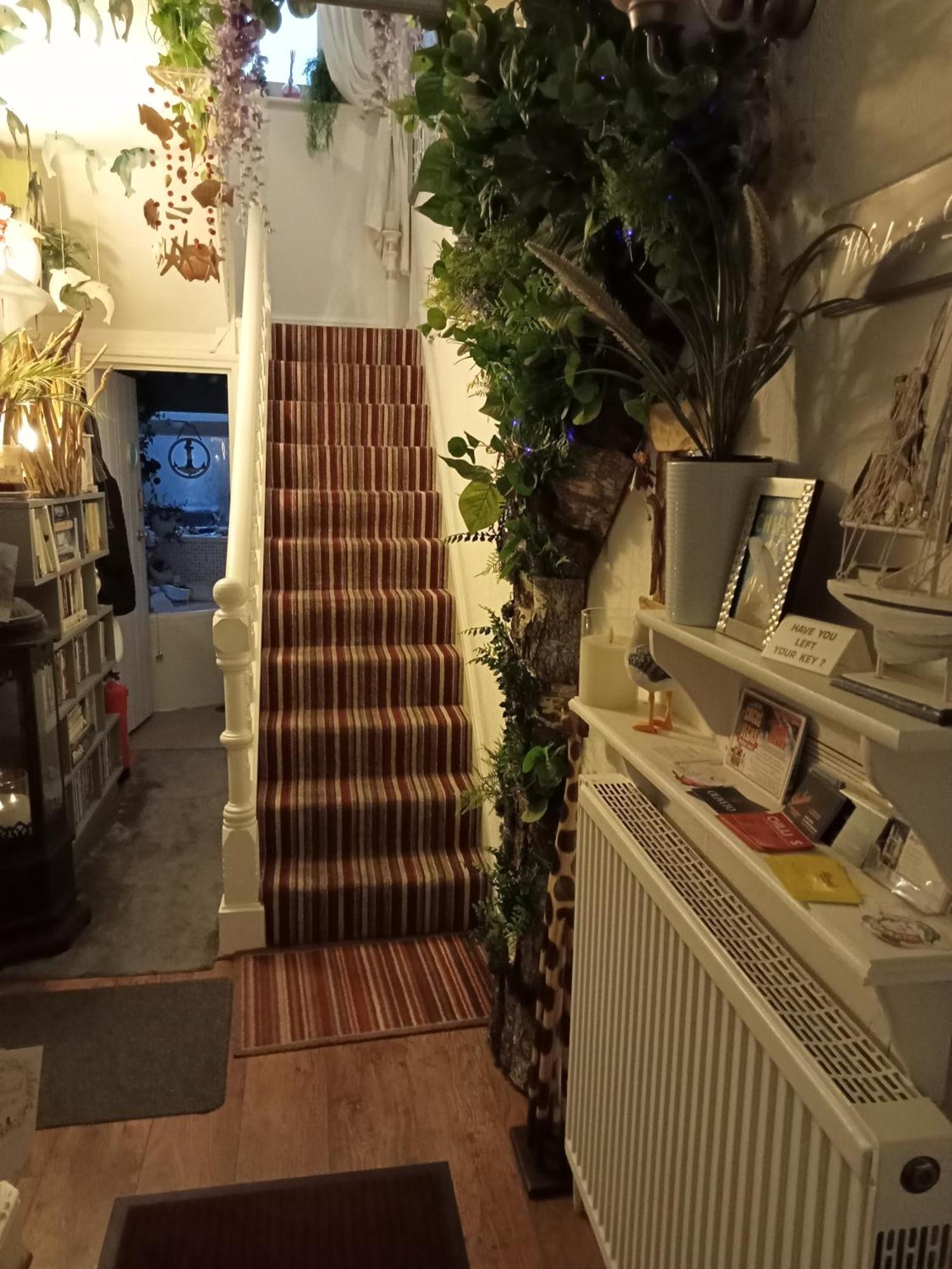 Marjune Guest House Weymouth Buitenkant foto