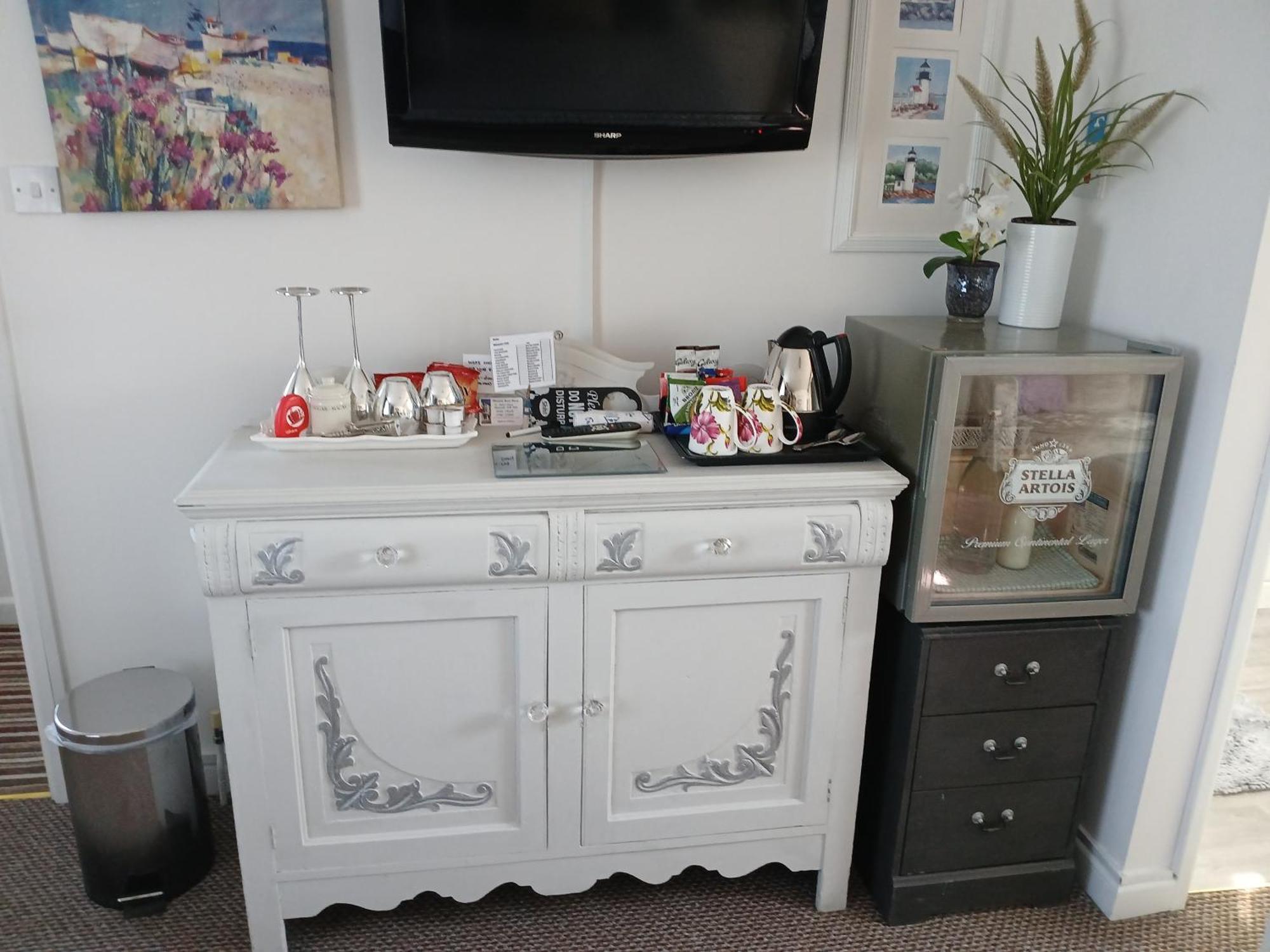 Marjune Guest House Weymouth Buitenkant foto