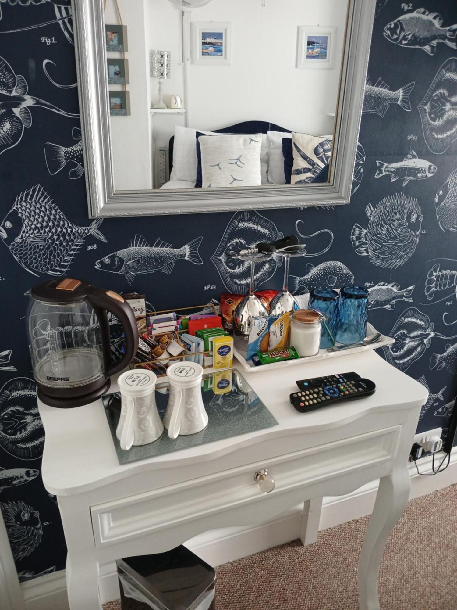 Marjune Guest House Weymouth Buitenkant foto
